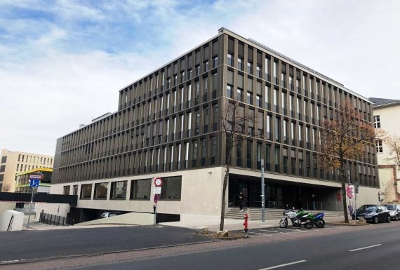 Neubau S1D-Verfügungsgebäude der TU Darmstadt mit Cafe und Diskothek